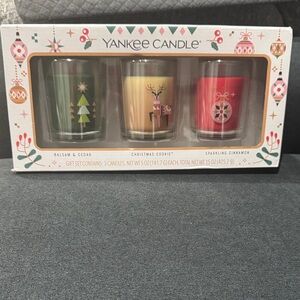 Yankee Candle Festive Trio Set - Green, Cream, Red